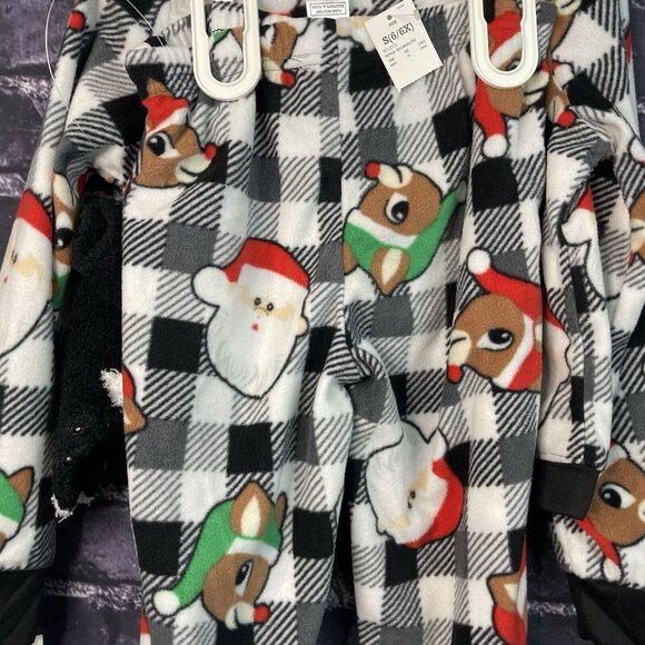 Rudolph Small 6/6x Reindeer Santa Pajamas & Fluffy Socks PJ Set Check Pattern - Picture 11 of 12